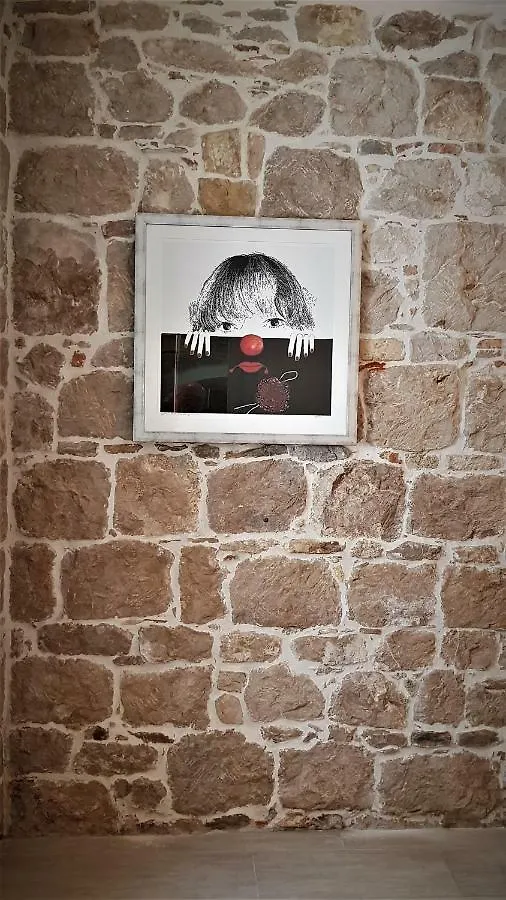 Karmen'S Apartment Two سبليت